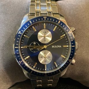 Men's BULOVA CLASSIC SPORT STAINLESS STEEL LUXURY WATCH 
Model 98A243.  New